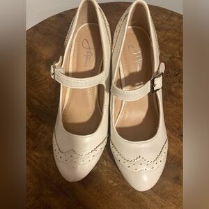 J. Adams Kim Mary Jane Pumps